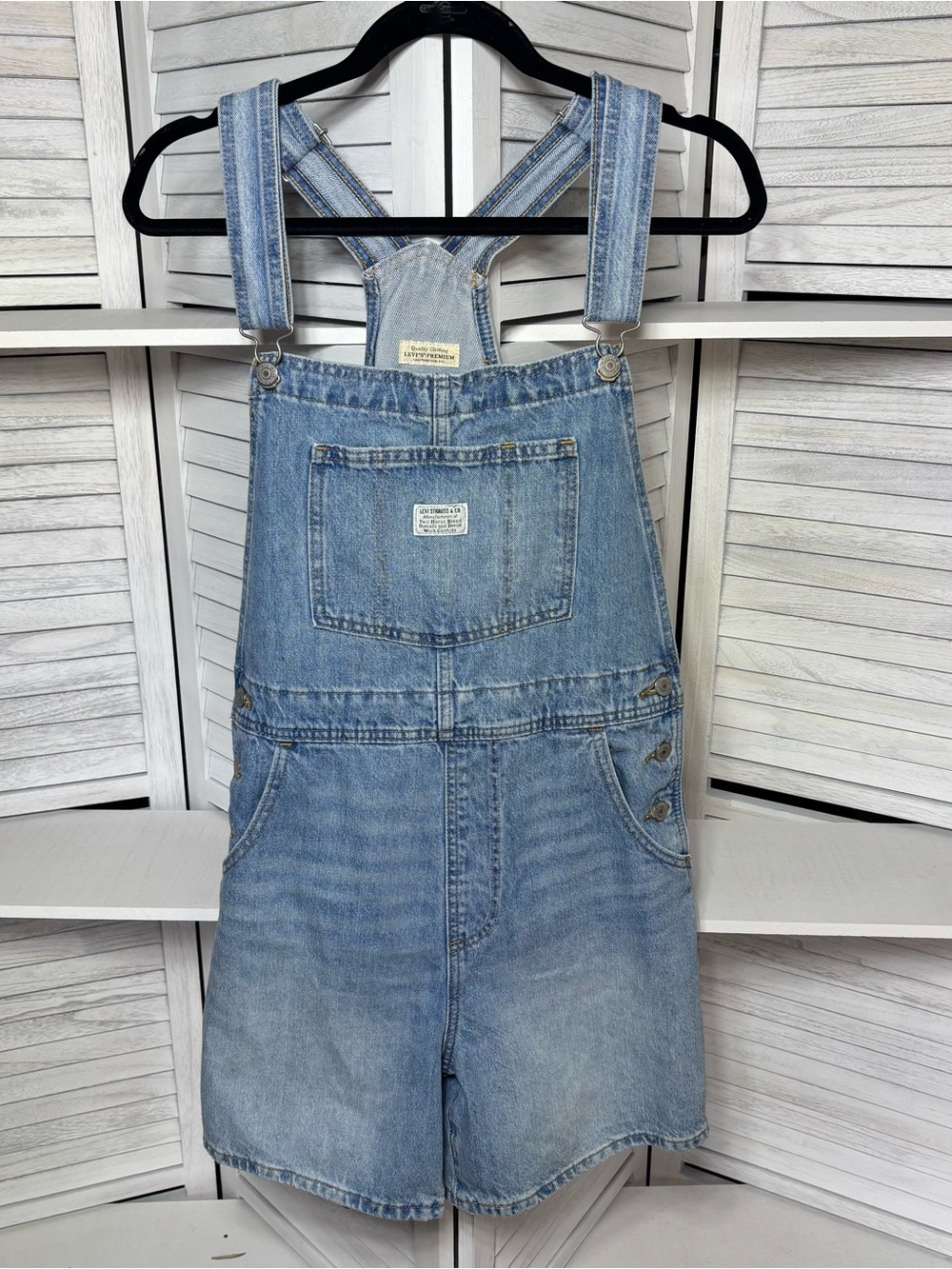 Levi’s Premium Denim Shortalls Women’s M Blue Jean Overall Shorts
